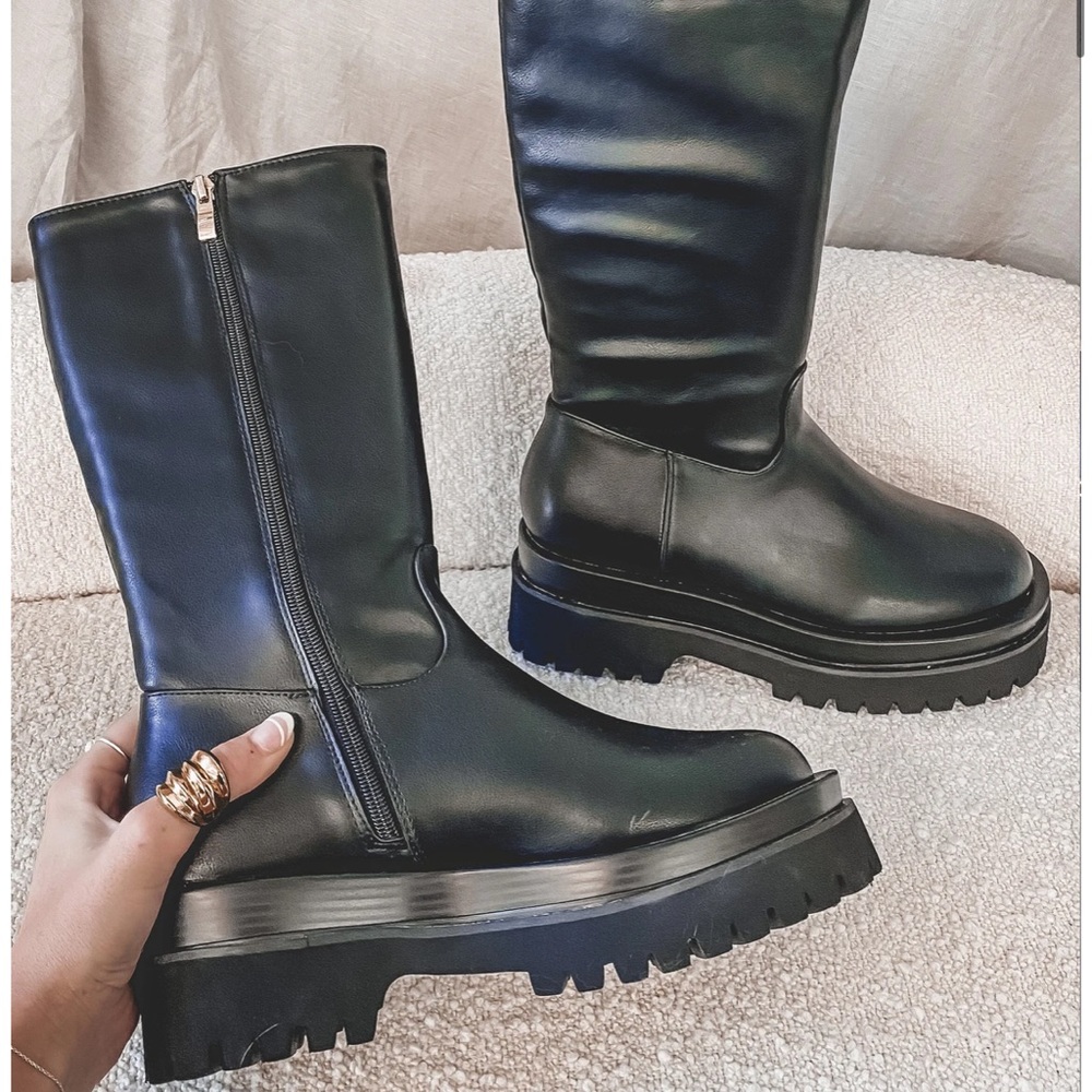AMAZING LACE MID CALF PLATFORM BOOTS